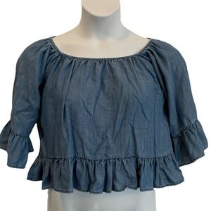 Gianni Bini Chambray Crop Top. Size Medium